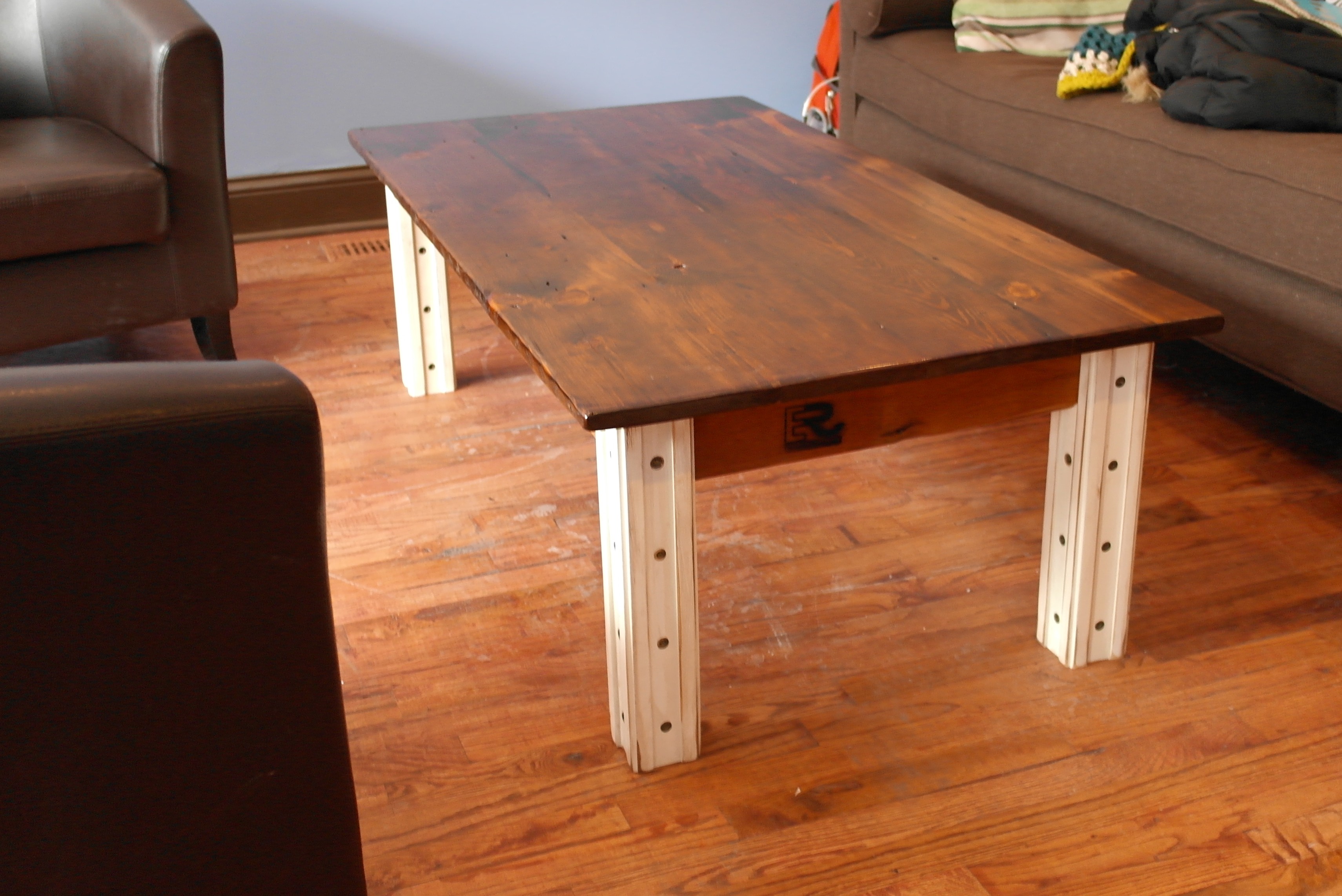 Woodworking table leg design